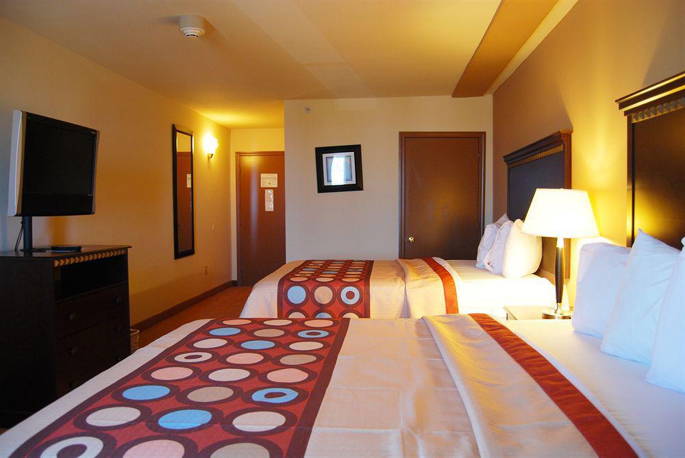 Super 8 By Wyndham Oklahoma City Exterior photo